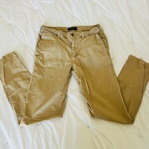 AE Men’s Khaki Pants